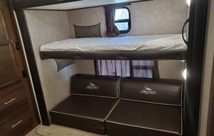 32' Jayflight Bunkhouse 32BHTS. DELIVERY ONLY