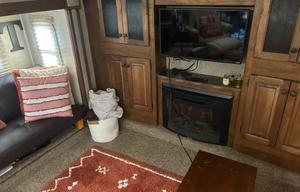 2014 Keystone RV Laredo 346RD RV rental photo 2