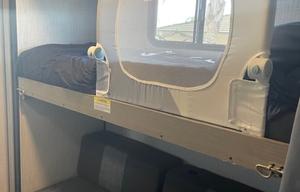Spacious Family Friendly 35 Ft Bunkhouse