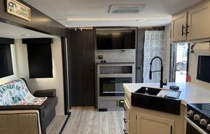 2025 Alpha Wolf Bunkhouse | Sleeps 8 | Deliverable