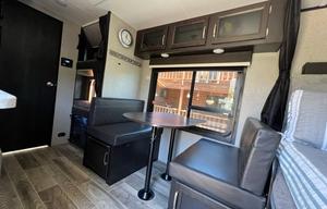 2021 Jayco Jay Feather Micro 17’