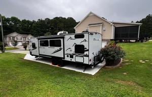 Elite Escape RV Rentals Co.   -   Delivery Only