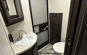 2022 Cruiser Aire 33BHB - Big Family RV Rentals