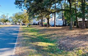 All-Inclusive Travel Trailer Getaway By The Marsh!