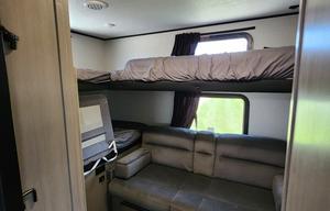 2025 Jayco Jay Feather 29QBH RV rental photo 12