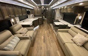 2022 Tiffin Motorhomes Phaeton 40 QKH RV rental photo 4