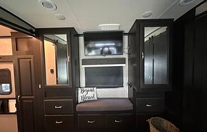 2022 Jayco North Point 382FLRB