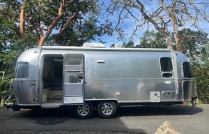 2022 Airstream RV Flying Cloud 25FB