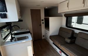 2027 Transcend One 151BH RV rental photo 10