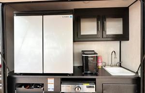Large RV w Bunk House & Outdoor Kitchen & Grill