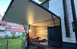 2021 CrossRoads RV Zinger with 1.5 Bath