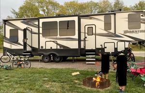 2017 Grand Design Momentum M-Class 350M