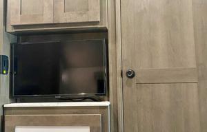 F2332 FR3 32DS (Includes Insurance)