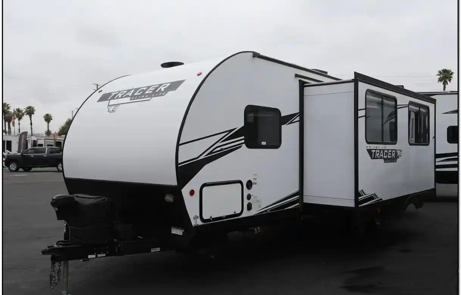 Tracer 260BHSLE - Compact Elegance!