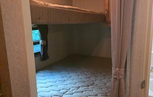 2015 Coachmen RV Catalina 273DBS RV rental photo 8