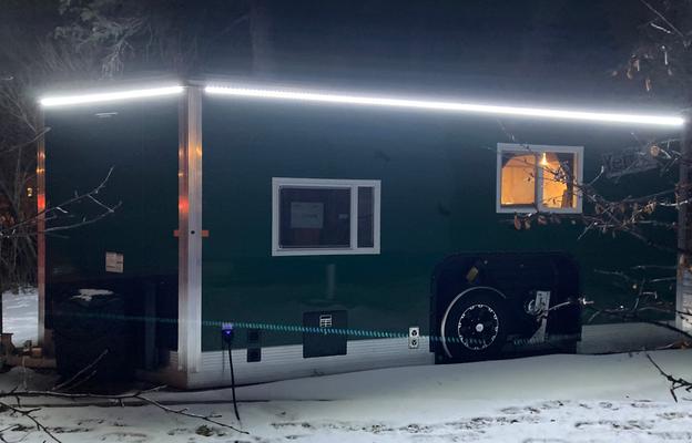Luxury Ice House - fishing in style!