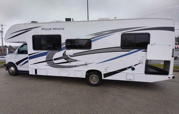 2022 Thor Four Winds LPA2039