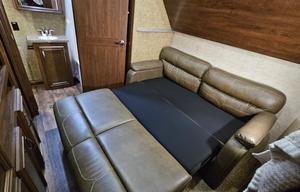2 Bedroom, 2 Bath Luxury RV