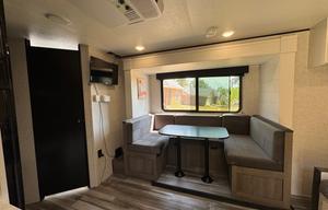 2025 Jayco Jay Flight 197MB | Family Ready!