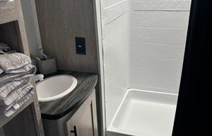 2022 Prowler 315BH RV rental photo 6
