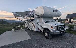 The Adventure Wagon! 2024 Family Bunkhouse RV, Sleeps 8, Pet Friendly