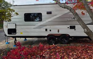 Jayco with Double Bunks + Murphy Bed  - Sleeps 7