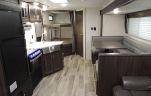 New RV. Sleeps 9! Unlimited Miles! Generator.