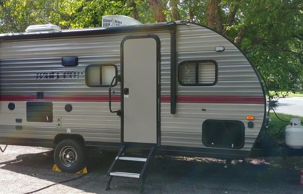 Cherokee LTD WolfPup Deluxe-Queen & Bunks