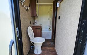 2 Bedroom, 2 Bath Luxury RV