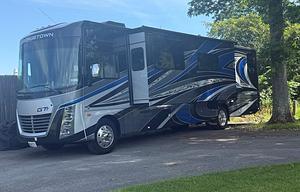 2020 Forest River RV Georgetown 7 Series 36D7 RV rental photo 1