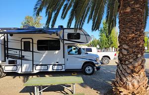 New 32ft motorhome Sunseeker LE 3250DS