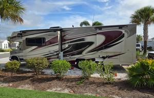 2015 Coachmen RV Leprechaun 317SA Ford 450