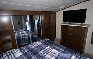 2017 Heartland Sundance 3700RLB