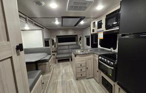 2024 Northern Spirit XTR 2146BHX RV rental photo 11