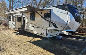 2022 Prime Time RV Crusader 382MBH delivery only