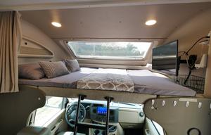 2021 Coach Odyssey 29K Class C - Homy!