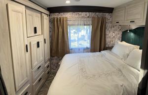 2023 Forest River RV Sunseeker LE 3250DSLE Ford