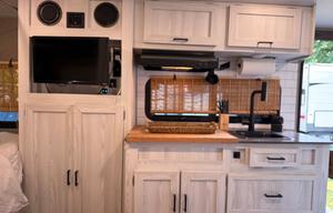Well Kept Cozy Camper