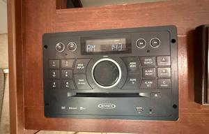 2016 Forester 3011DS/sleeps 8