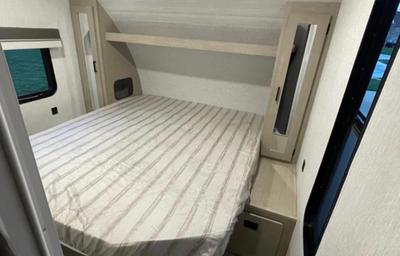 2023 Salem Cruise Lite Platinum 28VBXLX RV rental photo 2
