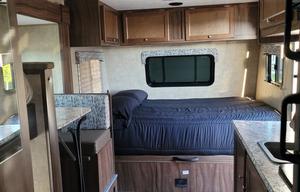 Dream Creek Comfort with dinette slide and bunks