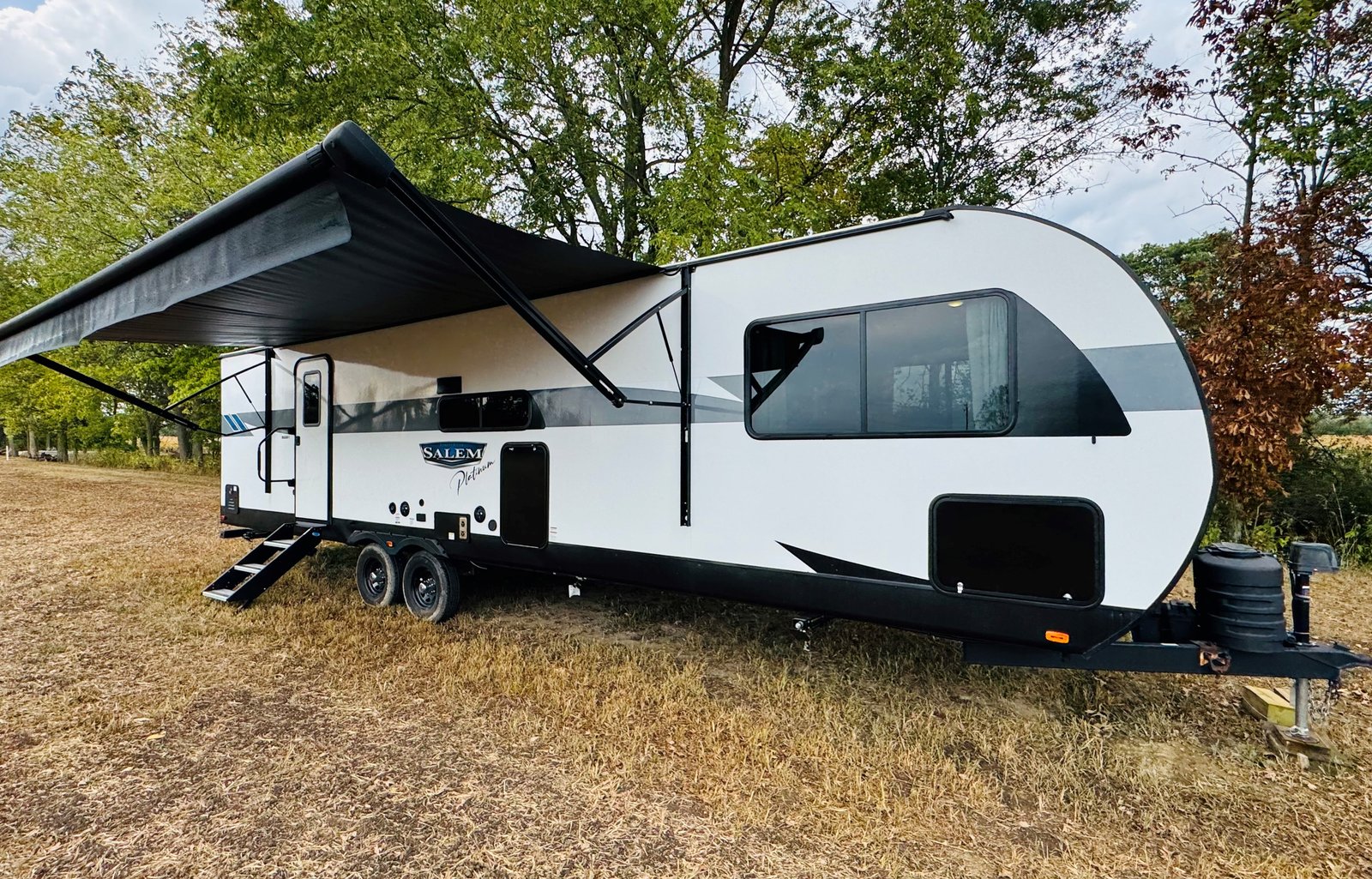 The Salem Charmer - 2024 Forest River Salem 29BDBX