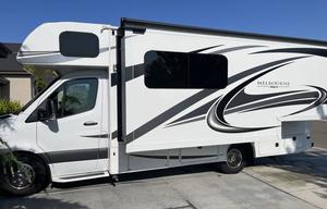 Roam & Roll: 2022 Jayco Melbourne 24L 25Ft RV