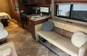 2016 Thor Motor Coach ACE 29.3 RV rental photo 8