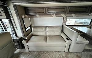 2018 Winnebago Forza 36G