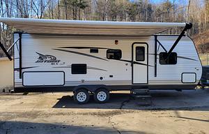 MOJO's 2017 Jayco Jayflight SLX 242