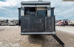 North Cascades Bounder | Luxury | Spacious | Vegas