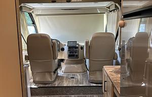 2022 Thor Motor Coach Vegas 24.1 Sleeps 6!