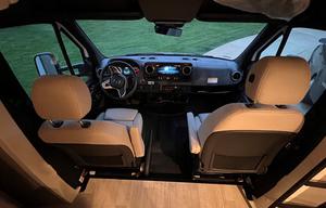 Beautiful, easy to drive escape-mobile.