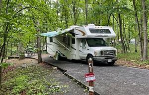 2011 Thor Motor Coach Four Winds 31R